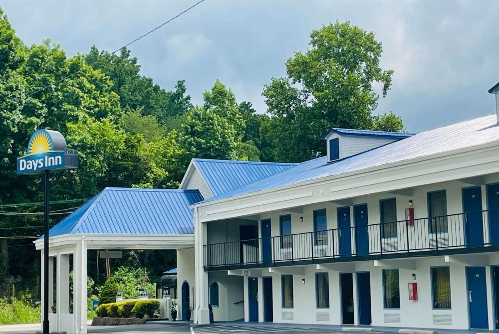 Days Inn by Wyndham Harriman Main image