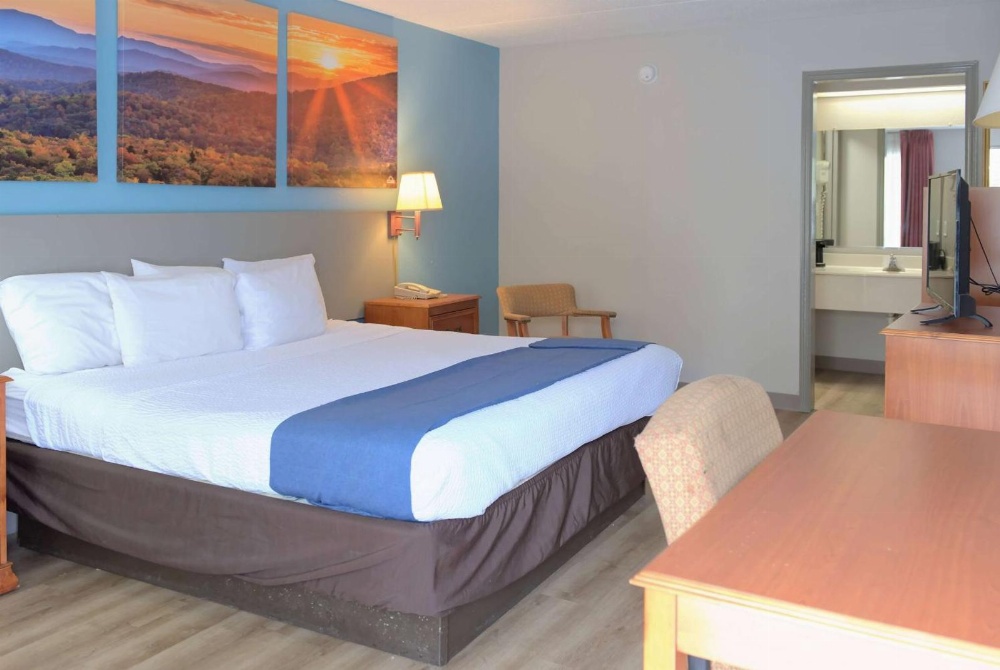 Days Inn by Wyndham Harriman